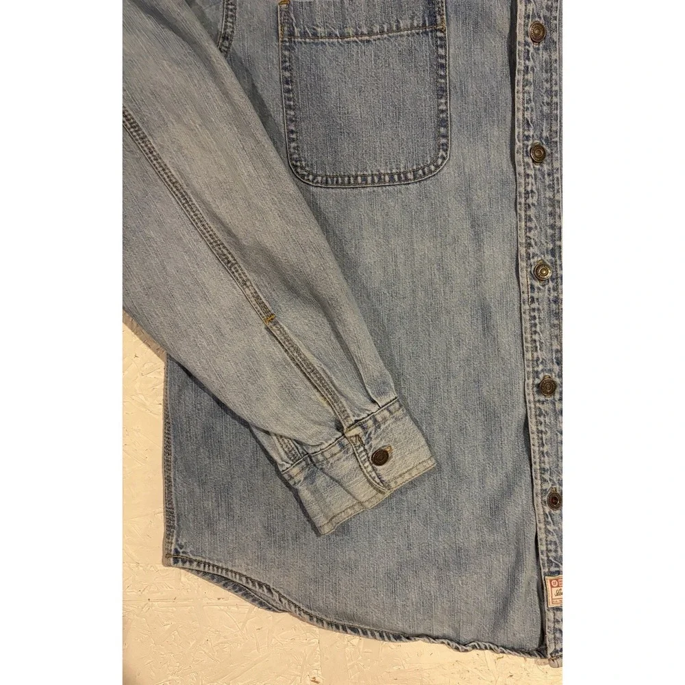 Levi Strauss Shirt Mens Large Blue Denim‎ Distressed Button up Long Sleeve
